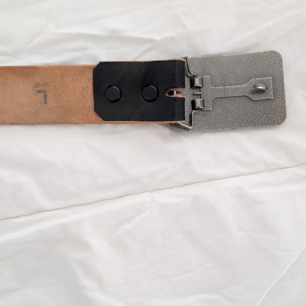 Owl Design Buckle & Leather Belt - Picture 6 of 8